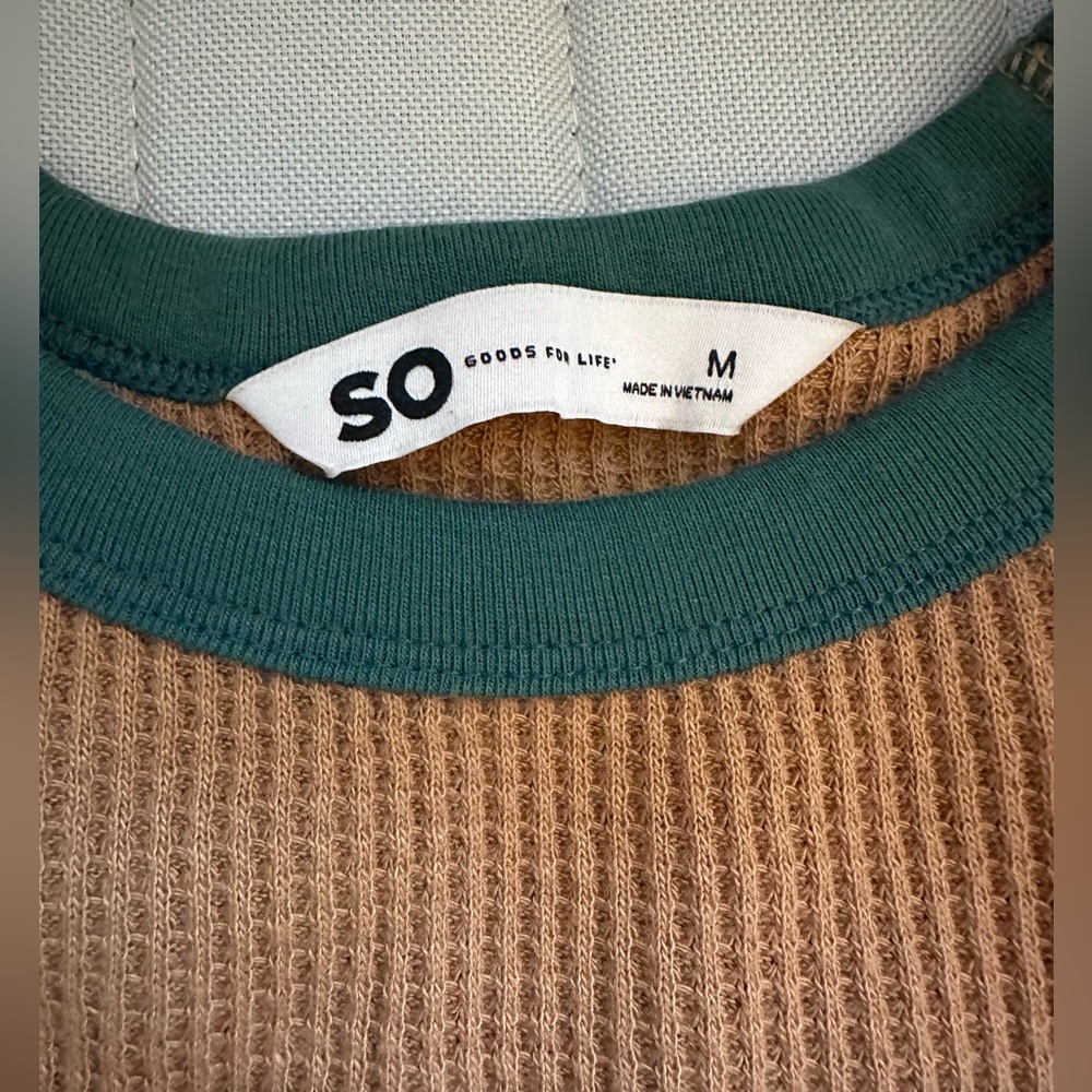 Cropped teen baseball ball T size Med.